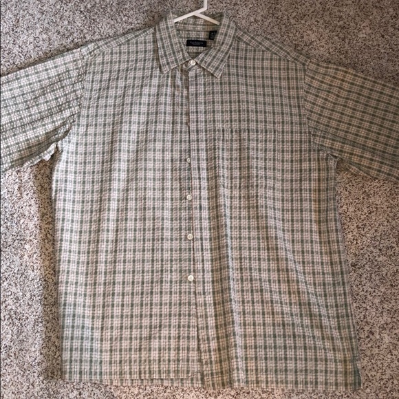 VanHeuson Mens Large Button Down Short Sleeve Tees - Picture 2 of 5